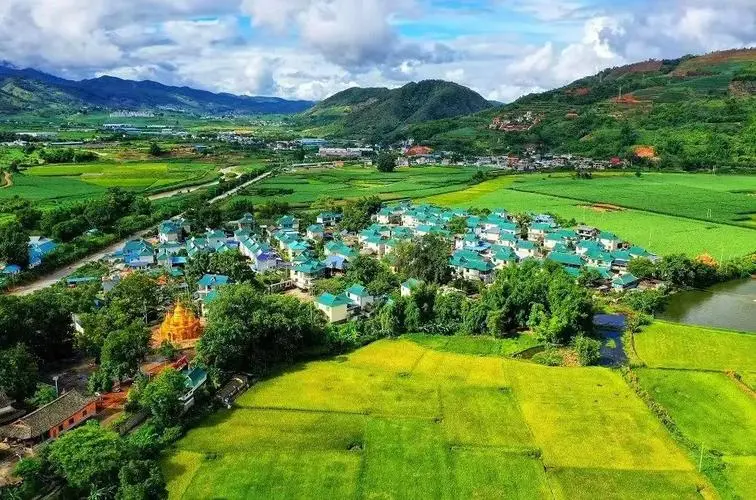 中共中央關(guān)于進一步全面深化改革  推進中國式現(xiàn)代化的決定
